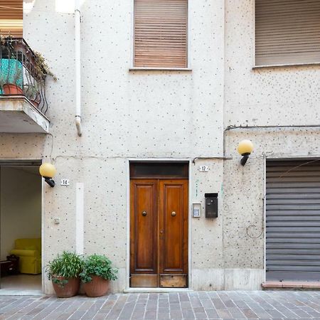 Ferienwohnung Kubrick By Luce Stellata Aulla Exterior foto